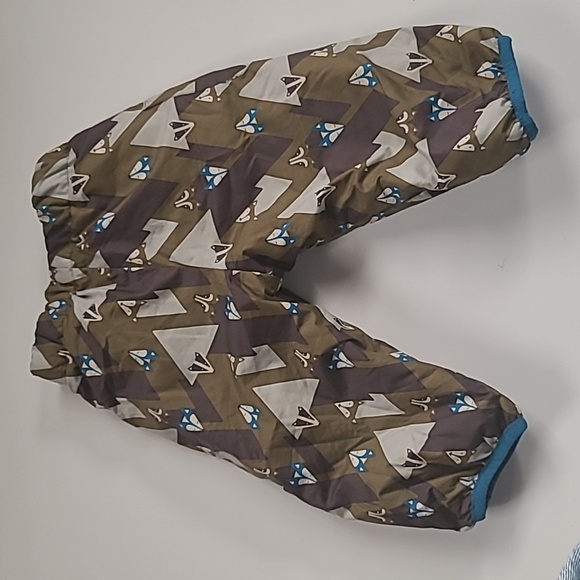 MEC snow pants 6m (fits way bigger IMO) - Picture 2 of 3